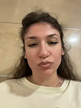 ScarletBloom_'s Live XXX Chat
