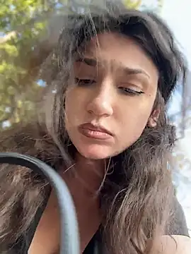 Chatroom XXX en direct de ScarletBloom_