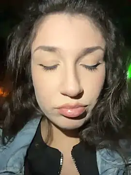 ScarletBloom_ Webcam show