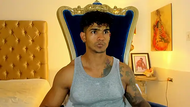 Show de antonio__444 na webcam