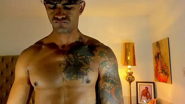 Show de antonio__444 na webcam