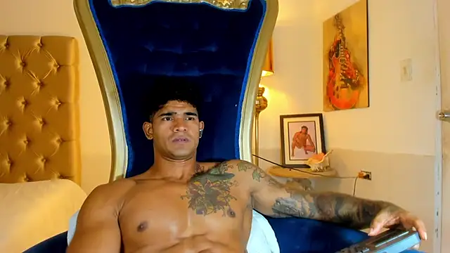 Show modela antonio__444 na web-kameri