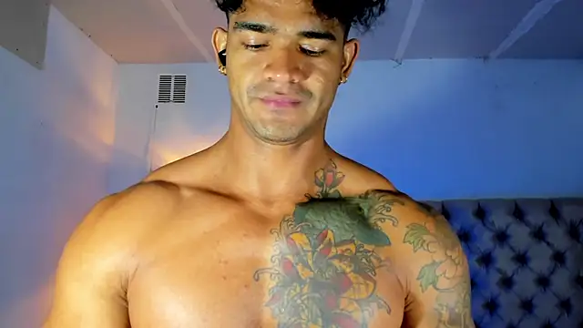 antonio__444n Webbikameraesitys