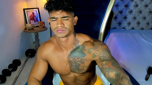 antonio__444 Show Webcam