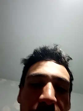 Leooo1722 Show Webcam