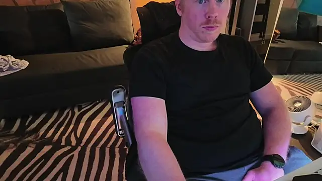 SwitchDean webkamerás műsora