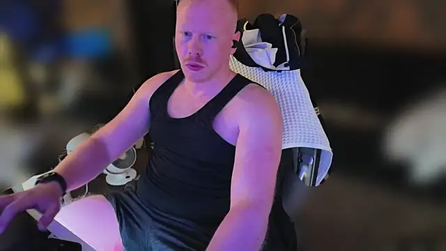 SwitchDean webkamerás műsora