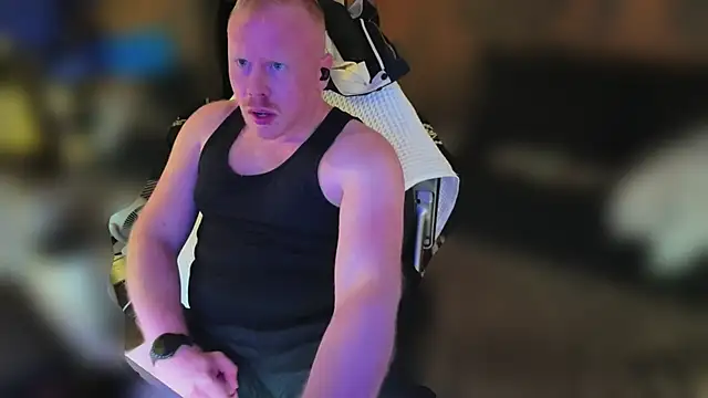 SwitchDean Show in webcam
