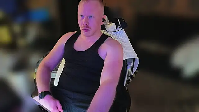 SwitchDean webkamerás műsora