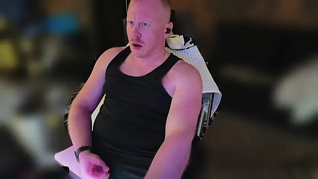 הופעת וובקאם של SwitchDean