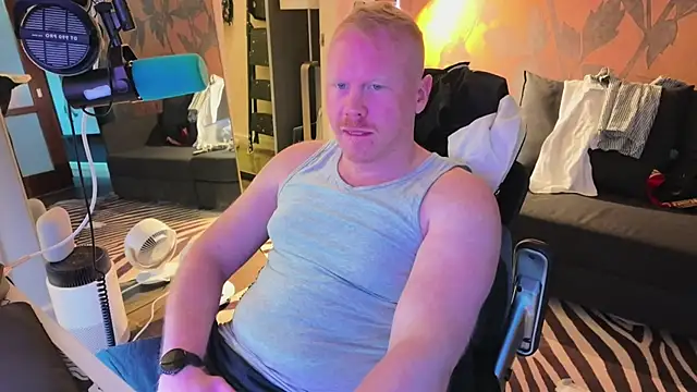 SwitchDean webkamerás műsora