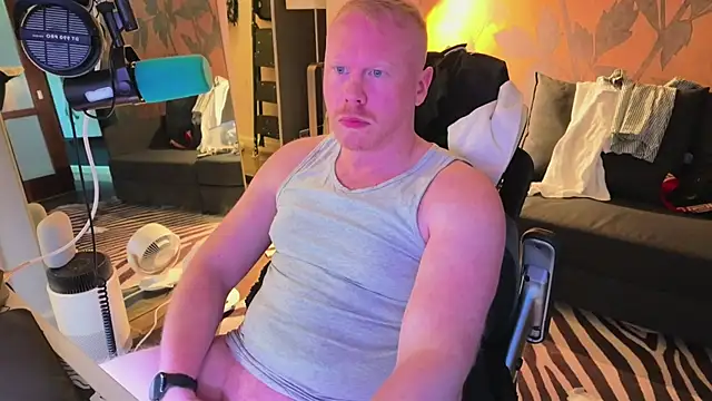 SwitchDean's Webcam Show