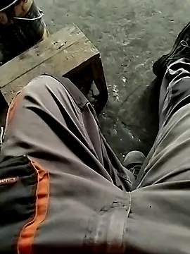 hornny_boy35's Webcam Show