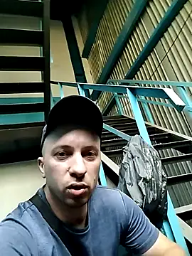 Show modela hornny_boy35 na web-kameri