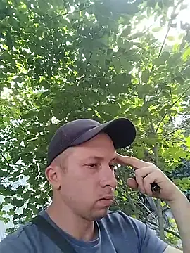 הופעת וובקאם של hornny_boy35