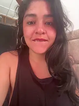 EmilyNoir1 现场XXX聊天