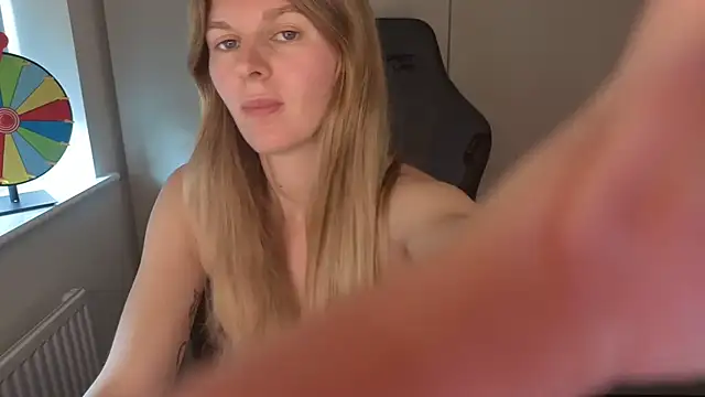 عرض كام Lilly-Luscious