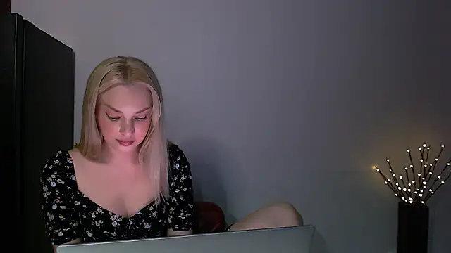 Lia_noo_regrets Live XXX-chat
