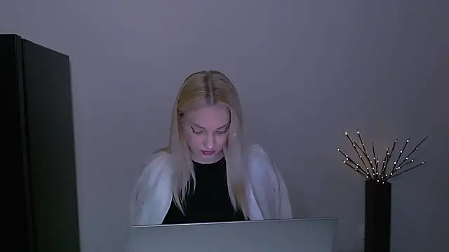 Lia_noo_regrets: вебкам-шоу
