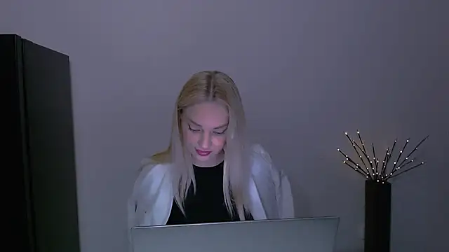 Вебкам-шоу Lia_noo_regrets