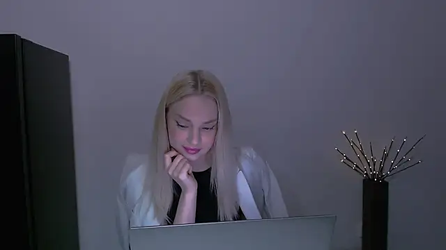 Lia_noo_regrets Webcam-Show