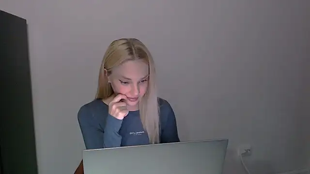Webkamerová show Lia_noo_regrets