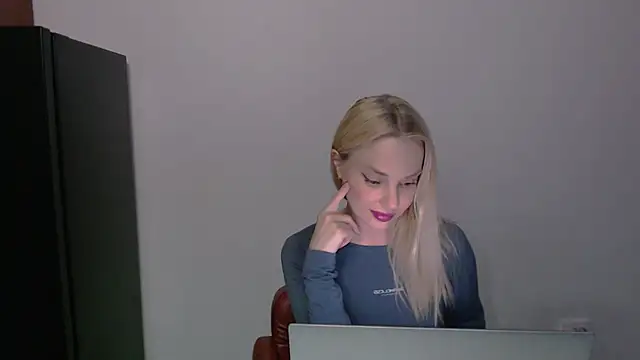 Lia_noo_regrets' Webcam Show