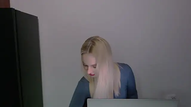 Lia_noo_regrets 网络视讯表演