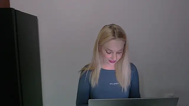 Lia_noo_regrets 网络视讯表演