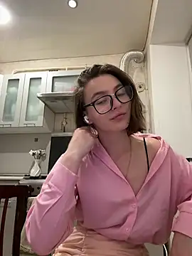 ZariaFlame Adlı Modelin Canlı XXX Sohbeti