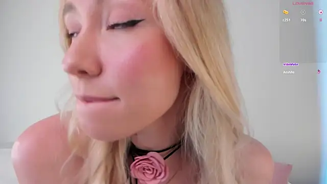 Chat +18 de DanaCandy ao vivo