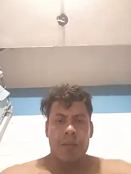 BuiltHotlinen Webbikameraesitys