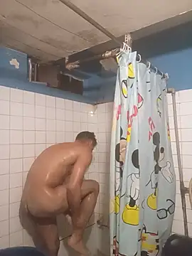 BuiltHotline Webcam Show