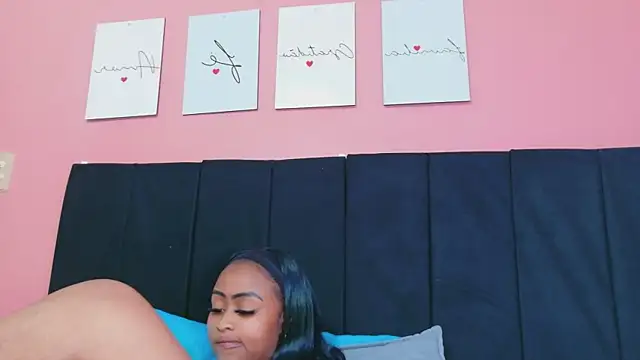 دردشة MySugarmoomy الجنسية المباشرة