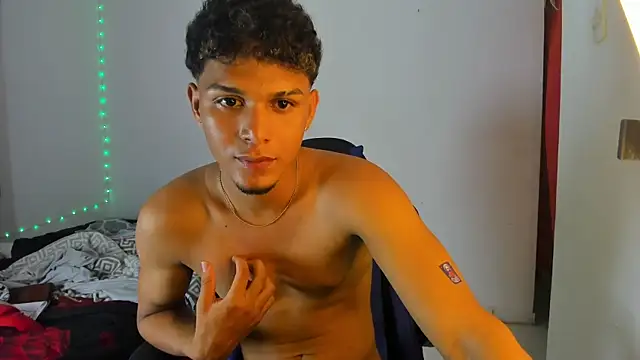 Master_hot06 Webcam-Show