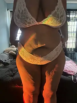 Toaoamazonnae's Live XXX Chat