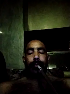 salimbasha Show in webcam