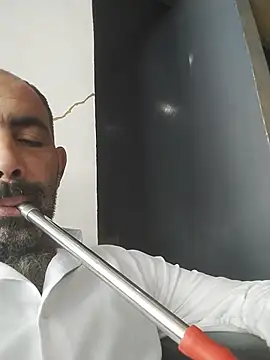 salimbasha Show in webcam