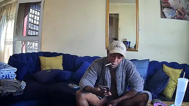 SHORTGUN_STALLIONn Webbikameraesitys