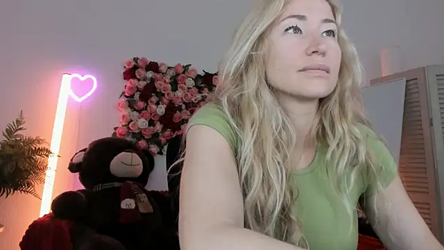 AstraMonroe Webcam Show
