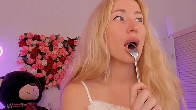 AstraMonroe's Live XXX Chat