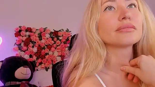 Živý XXX chat AstraMonroe