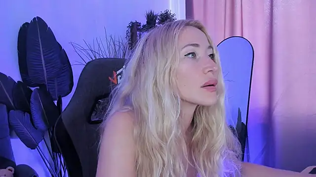 Chat XXX en directo de AstraMonroe