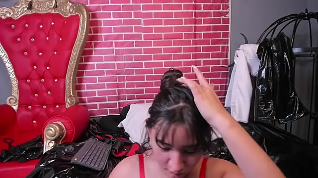 دردشة LiliThara الجنسية المباشرة