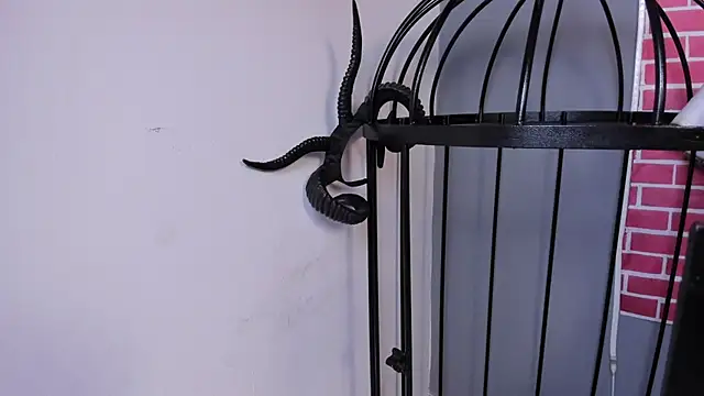 Chat +18 de LiliThara ao vivo