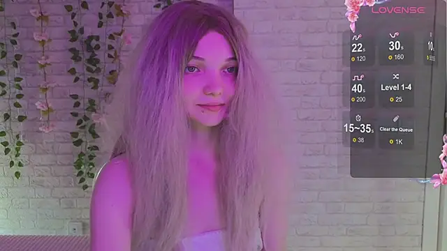 AnimeAlica18 XXX чат на живо