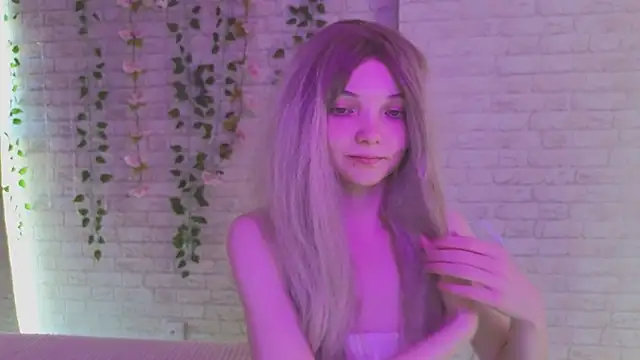 AnimeAlica18's Live XXX Chat