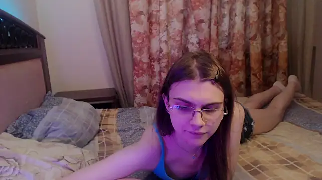 Show modela Peralez_F na web-kameri