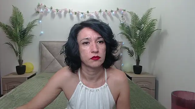 CameronEnns Adlı Modelin Canlı XXX Sohbeti