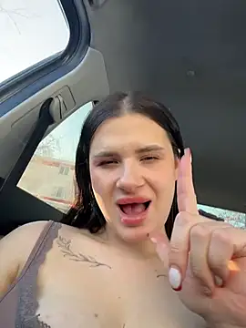 MiraReach's Webcam Show